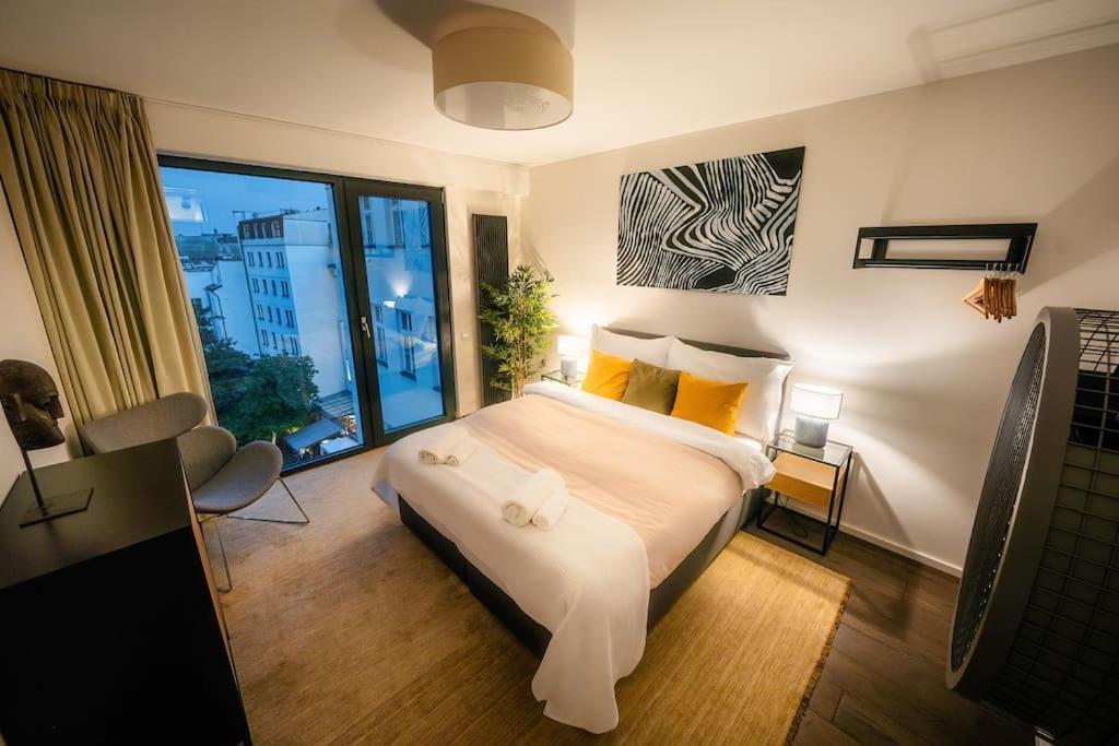 Lägenhet 5br+2bath Old Town Loft Luxe Brickhouse, A/c
