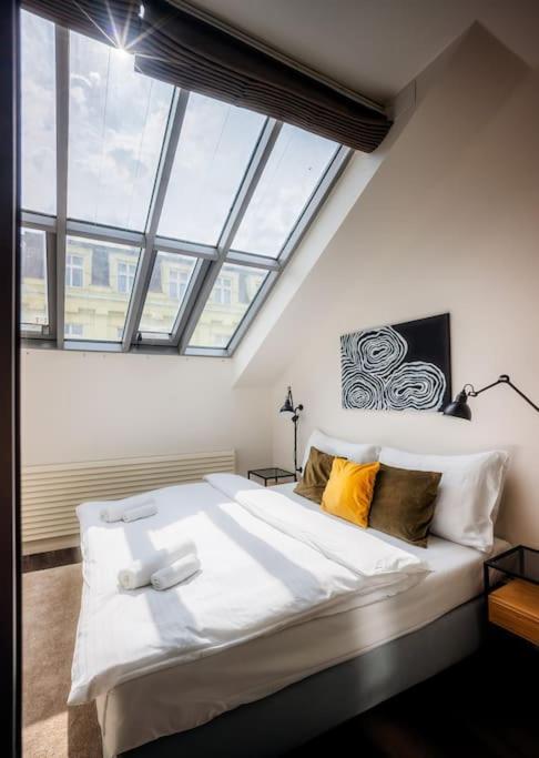 Lägenhet 5br+2bath Old Town Loft Luxe Brickhouse, A/c Prag